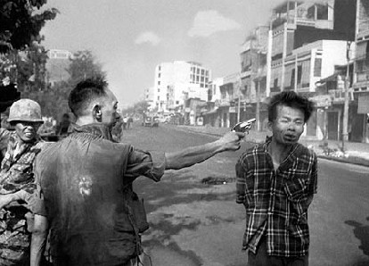 South Vietnamese National Police Chief executes a Viet Cong officer.
